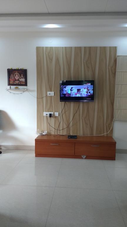 היידראבד Hitech Shilparamam Guest House מראה חיצוני תמונה